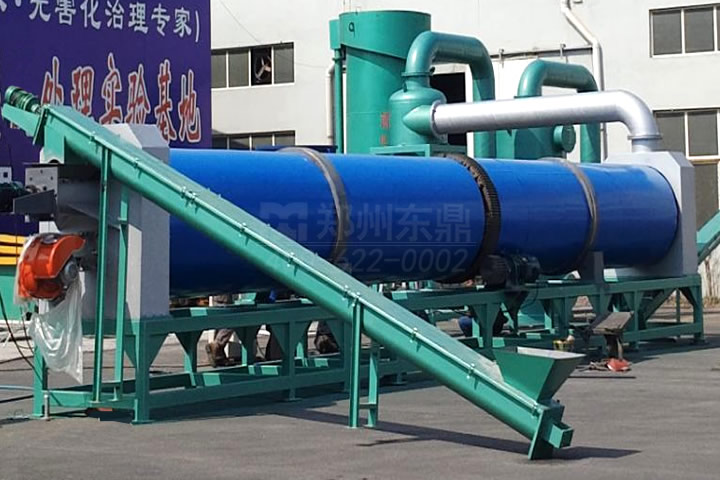 雞糞烘干機是一種專門用于處理禽畜糞便（如雞糞、牛糞、豬糞等）的干燥設(shè)備，通過脫水、高溫?zé)犸L(fēng)烘干、消毒滅菌、除臭等工序，將高含水量的糞便轉(zhuǎn)化為低含水量的有機肥料或飼料，實現(xiàn)了畜禽糞便的快速高效利用。