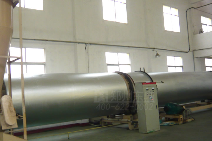 植物蛋白飼料烘干機(jī)適用于酒糟、醋糟、醬油糟、豆渣、粉渣、甜菜渣等糟渣下腳料工業(yè)飼料化加工利用，可以有效改善飼料儲(chǔ)裝運(yùn)性能。